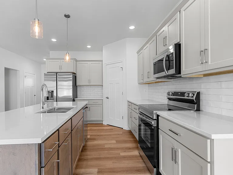 2718 Saffron Pl — Photo 3