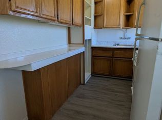 845 E 6th St #16, Beaumont, CA 92223