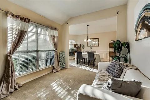 2nd image of 5324 Vineyard Ln