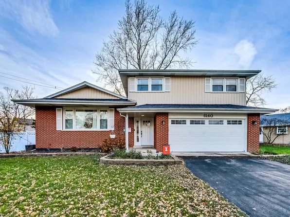 6140 Carpenter St, Downers Grove, IL 60516