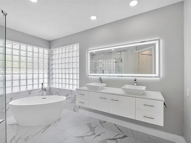 410 Sabal Way — Photo 14