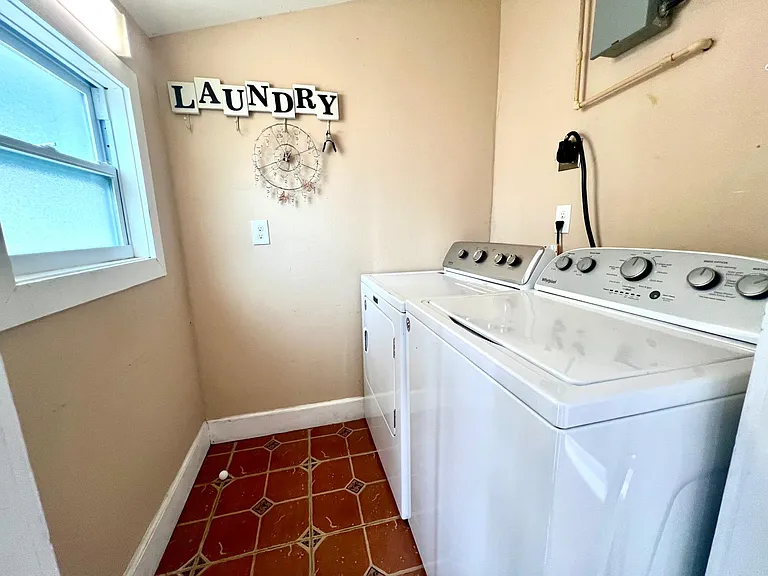 3302 N Lincoln Ave — Photo 20