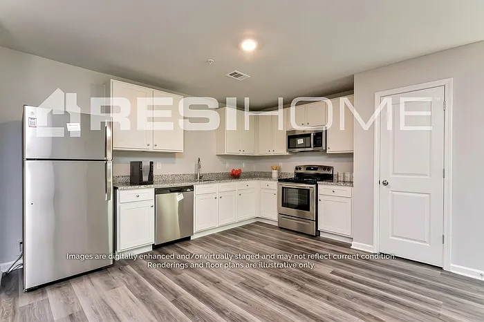 4 bed, 2.5 bath, 1970 sqft, $1,895 — Photo 2
