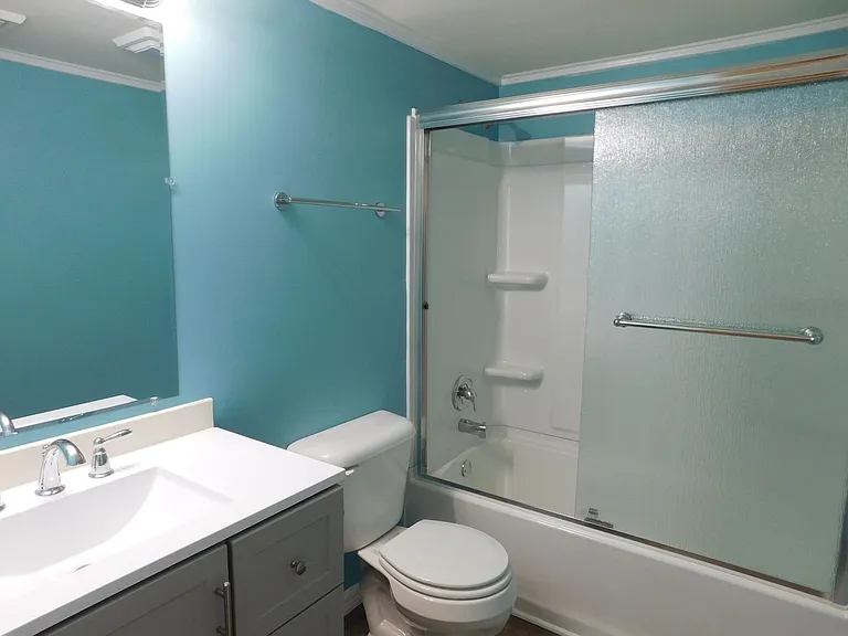 423 Bouy St — Photo 13