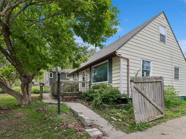 2617 Sheridan Ave, Des Moines, IA 50310