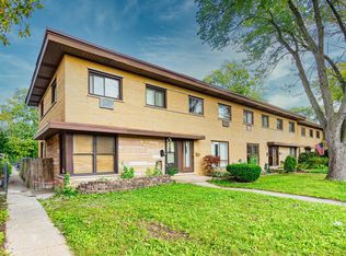 617 Maple Ct, Mount Prospect, IL 60056