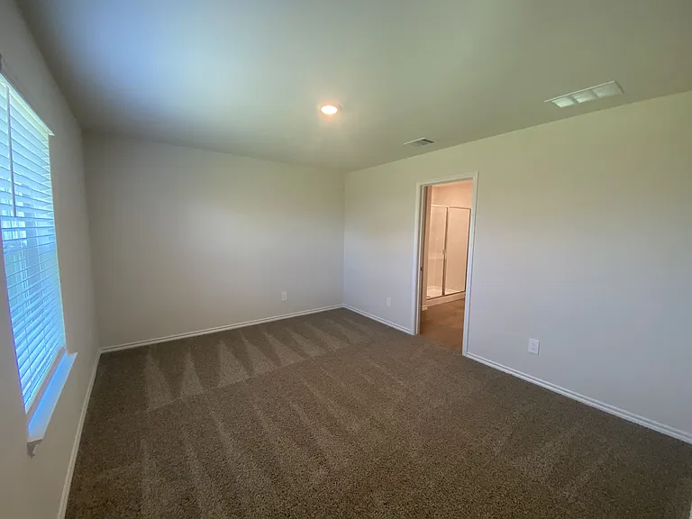 1818 Potomac Ln — Photo 9