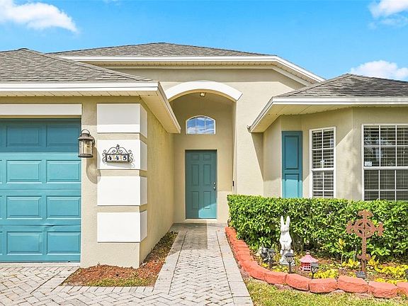 3rd image of 445 SPRING LEAP CIRCLE
