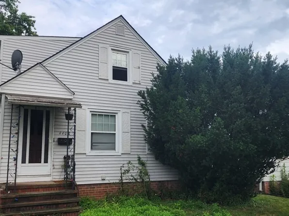 4408 W 57th St, Cleveland, OH 44144
