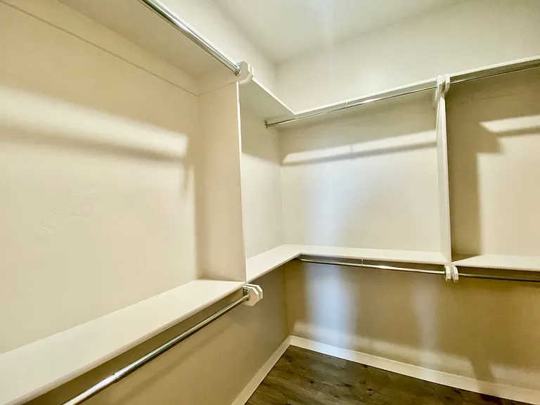 4923 Spring Ridge — Photo 10