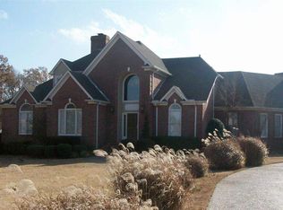 157 McClellan Rd, Jackson, TN 38305