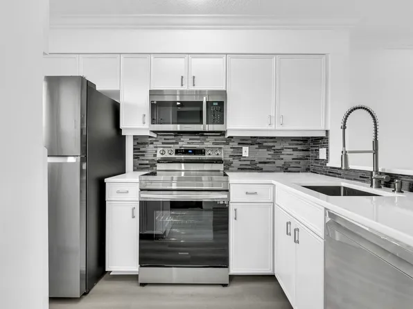 2236 N Cypress Bend Drive #509, Pompano Beach, FL 33069