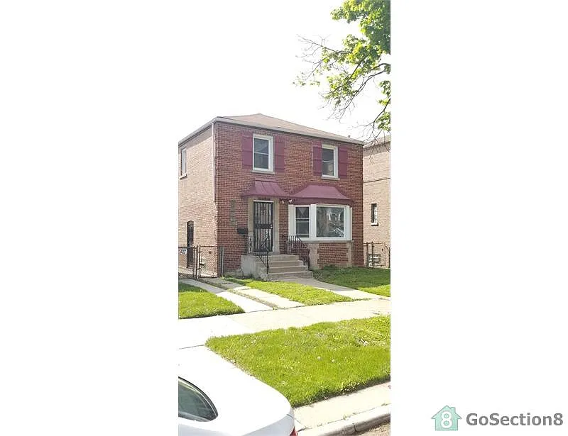 10034 S Vernon Ave photo 1