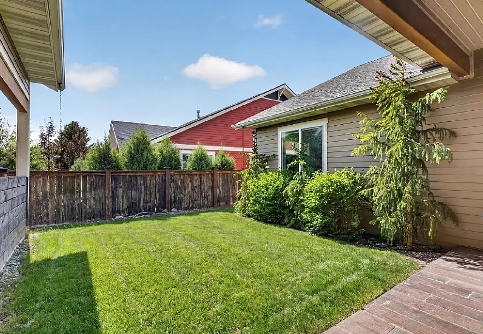 Unique Condo for Rent in Bozeman! Private Hot Tub and Media Room! — Photo 2