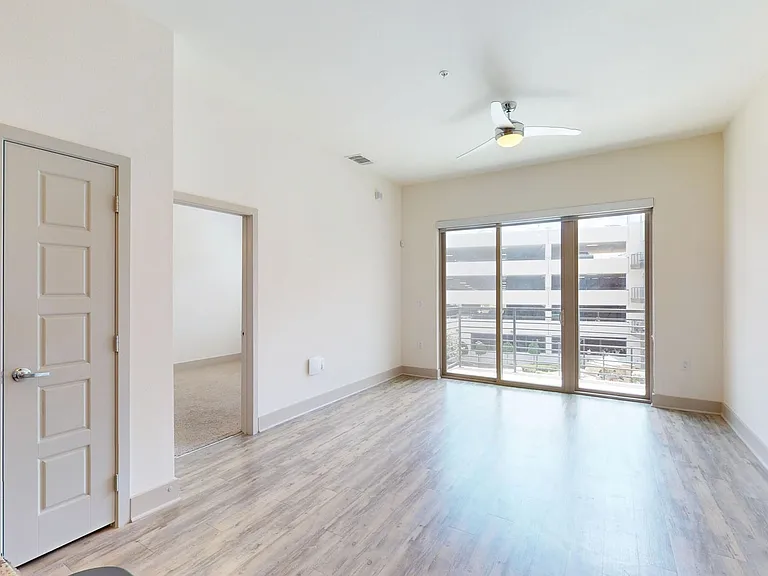 The Flats at Palisades — Photo 100