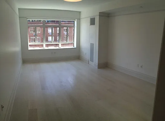 Sold by Key-Ventures | media 12