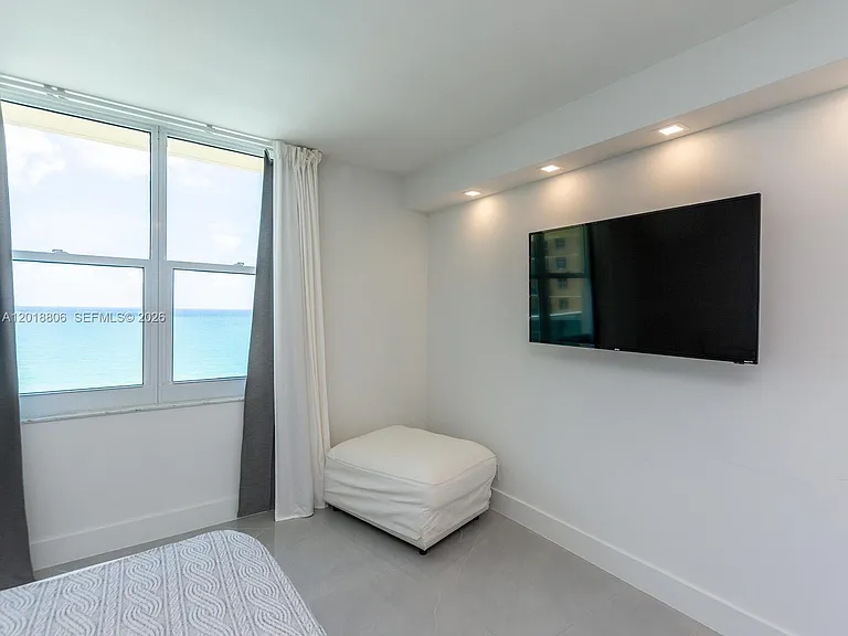 2501 S Ocean Dr #1525 — Photo 30