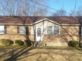 575 Needmore Rd, Clarksville, TN 37040
