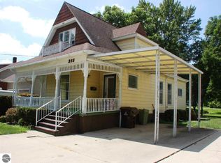 215 N Main St, Ithaca, MI 48847