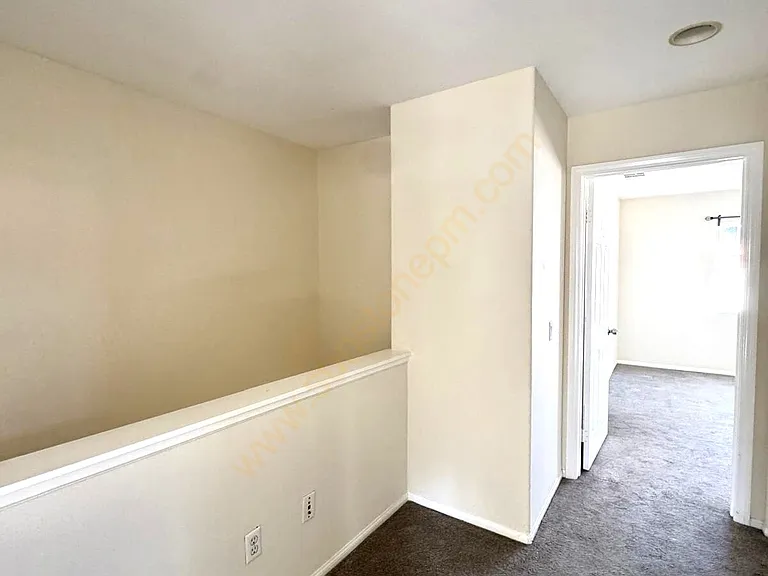 1443 Ledgestone Ln — Photo 12
