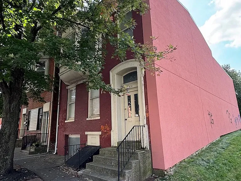 314 S George St #2 — Photo 1