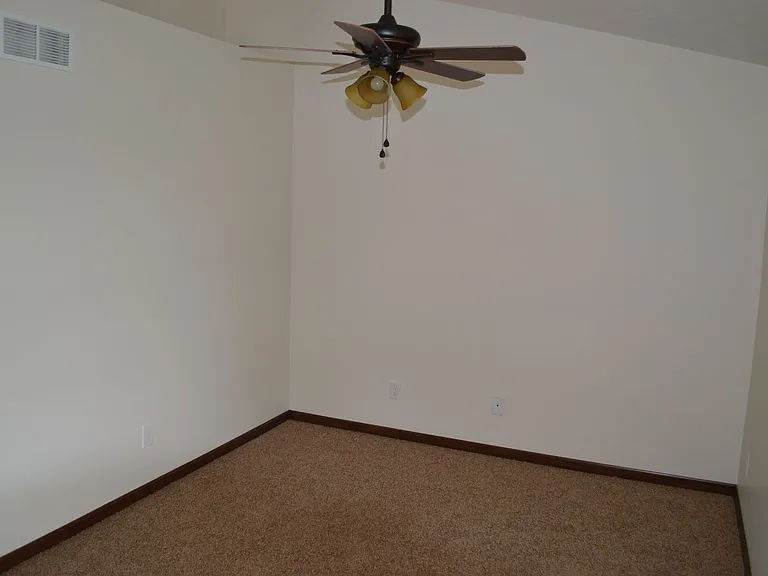585 Birch Hill Dr #27 — Photo 7