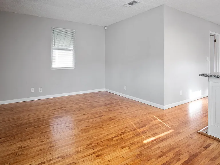 1141 Jessie St — Photo 19