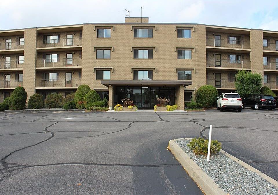 1st image of 650 E Greenwich Ave APT 2-311