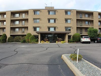 650 E Greenwich Ave APT 2-311, West Warwick, RI, 02893