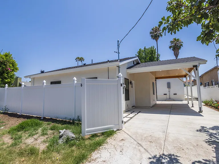17905 Bullock St #1/2 — Photo 14