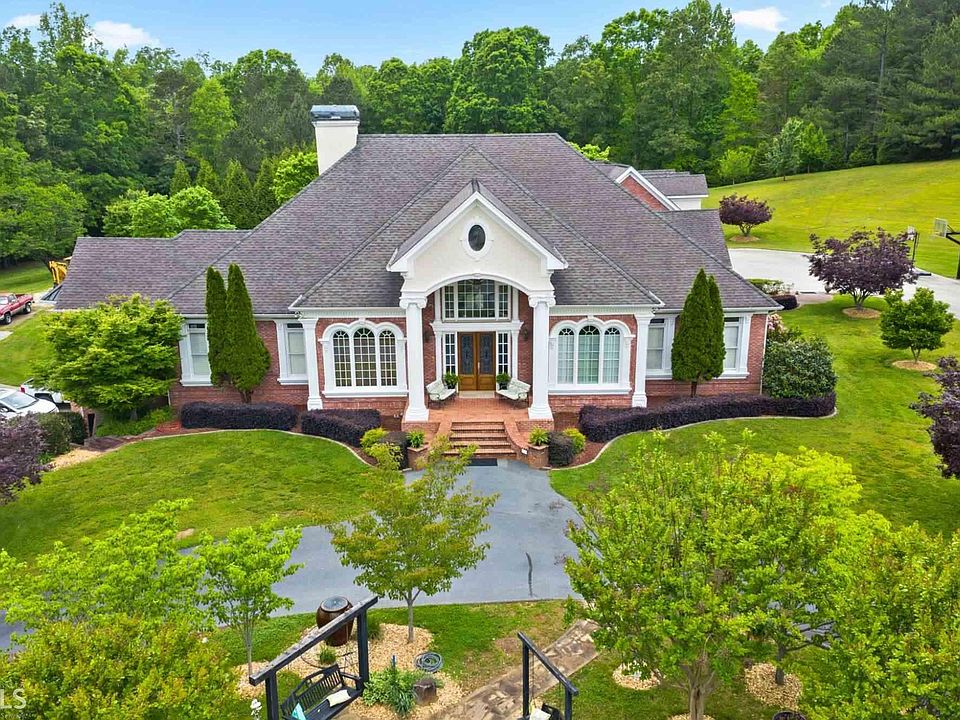 1st image of 204 Carsons Creek Dr