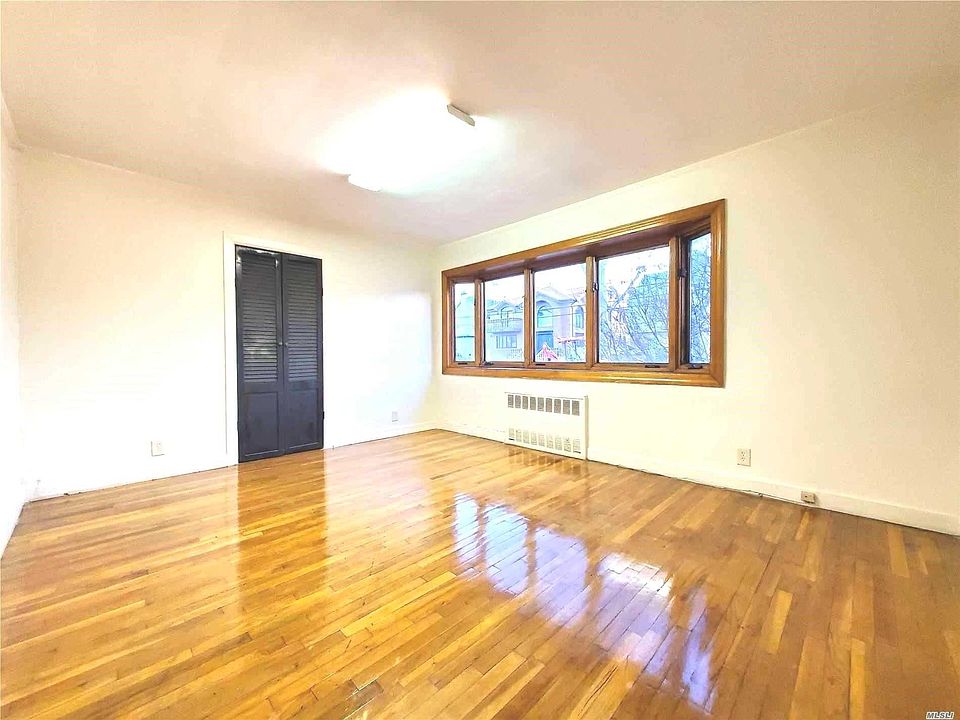 1st image of 18803 42nd Ave Floor 1