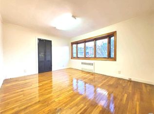 18803 42nd Ave FLOOR 1, Flushing, NY 11358