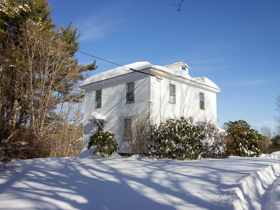 2nd image of 464 Libby Ave