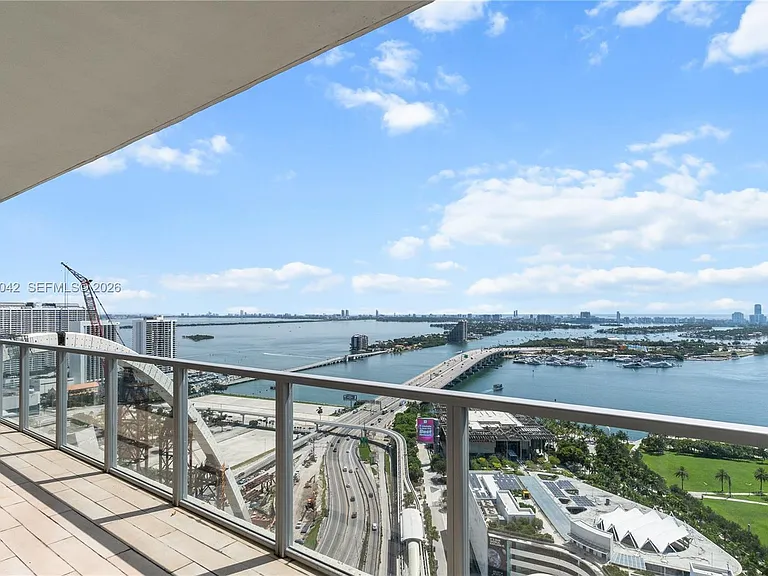 1100 Biscayne Blvd #3404 — Photo 3