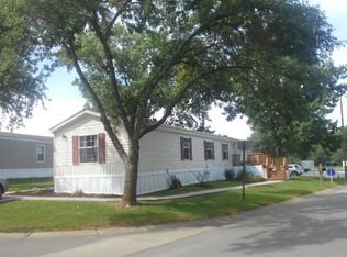 605 SE Ridgeview Dr, Topeka, KS 66609