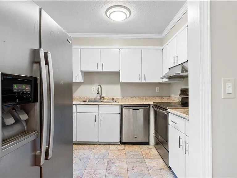 2412 Peachwood Cir NE #3 — Photo 13