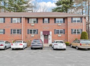 12 Maple Crest Cir APT B, Holyoke, MA 01040