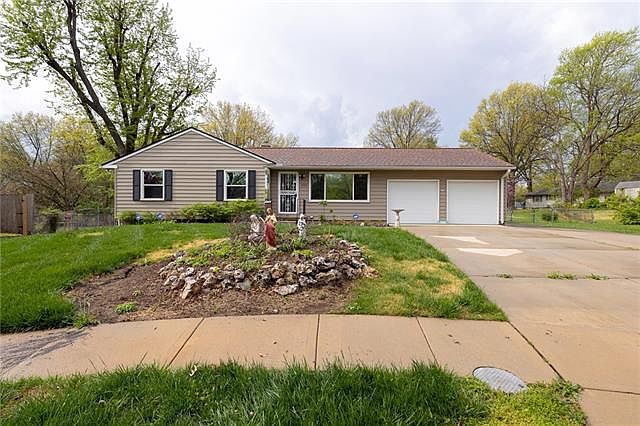 1st image of 8309 E 106th Ct