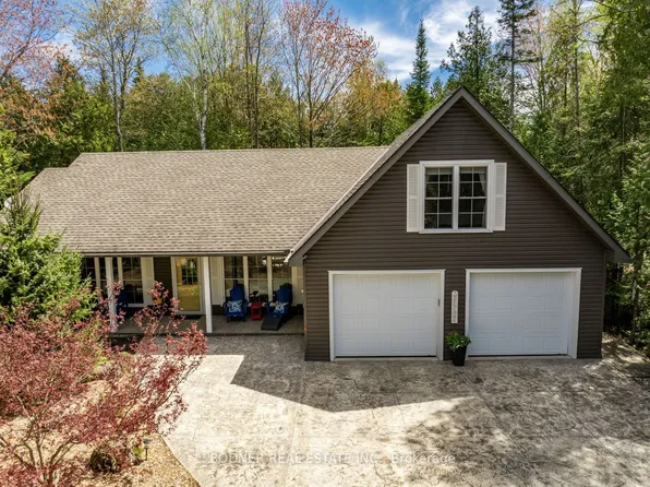 617 Bruce Ave, South Bruce Peninsula, ON N0H 2G0