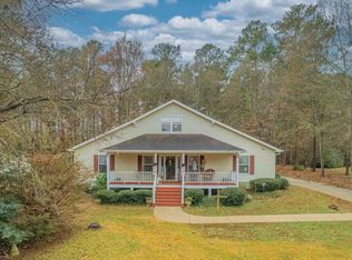 481 Stillwood Dr, Hartwell, GA 30643