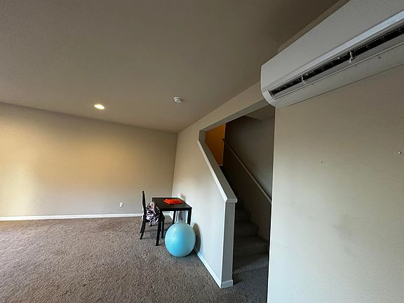 Living room showing Heating/AC