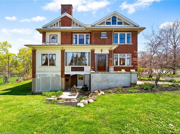 20 Evan St, Welland, ON L3B 3V4