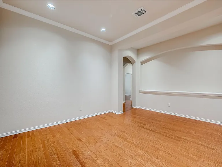 7206 Spring Meadow Ln — Photo 12