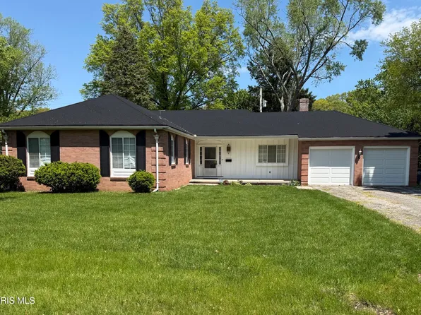 2145 Green Valley Dr, Toledo, OH 43614