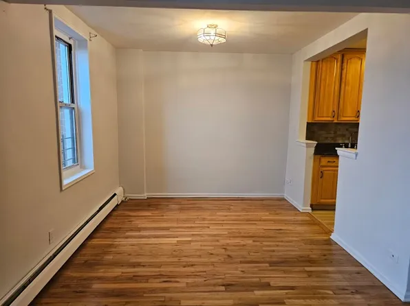 151-05 Cross Island Parkway image 12 of 15