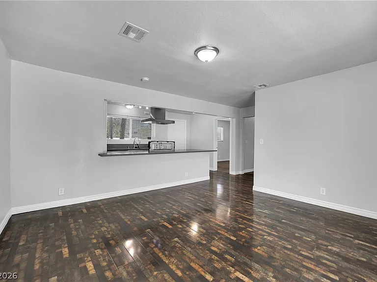 2221 Santa Clara Dr — Photo 8