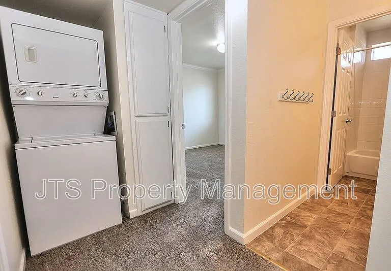 2515 Merrychase Dr #S — Photo 19
