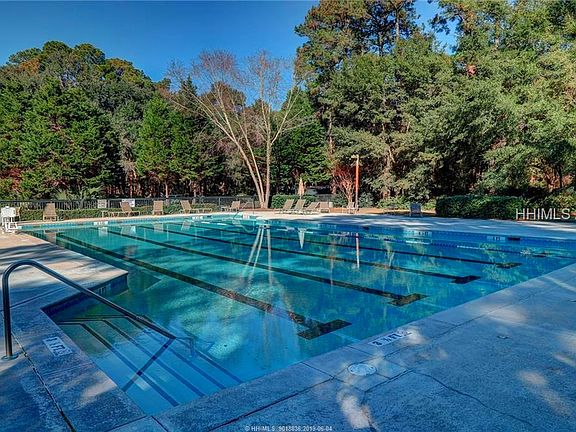 4th image of 10 Drummond Ln