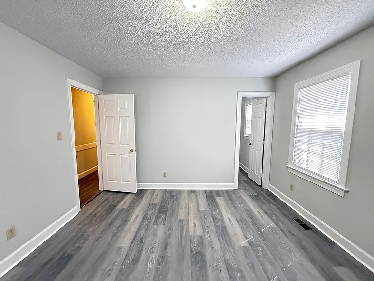 1136 Beechwood Dr — Photo 9